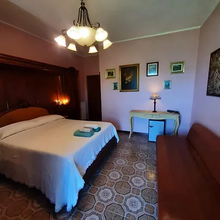 Villamuna Guest house *